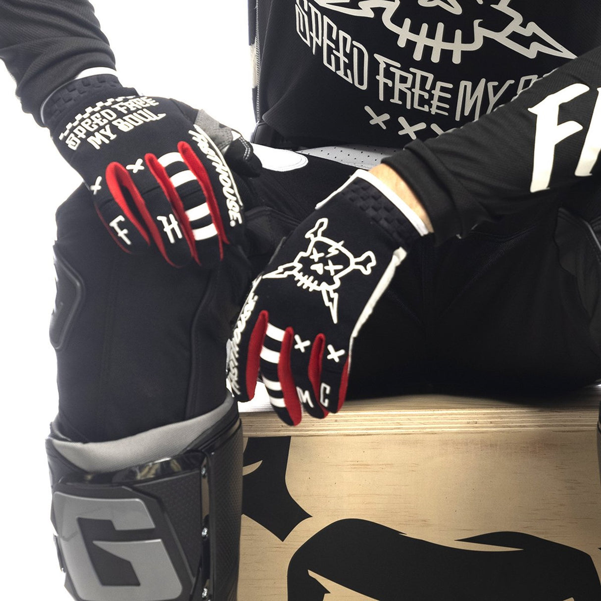 Fasthouse Speed Style Akuma Gloves